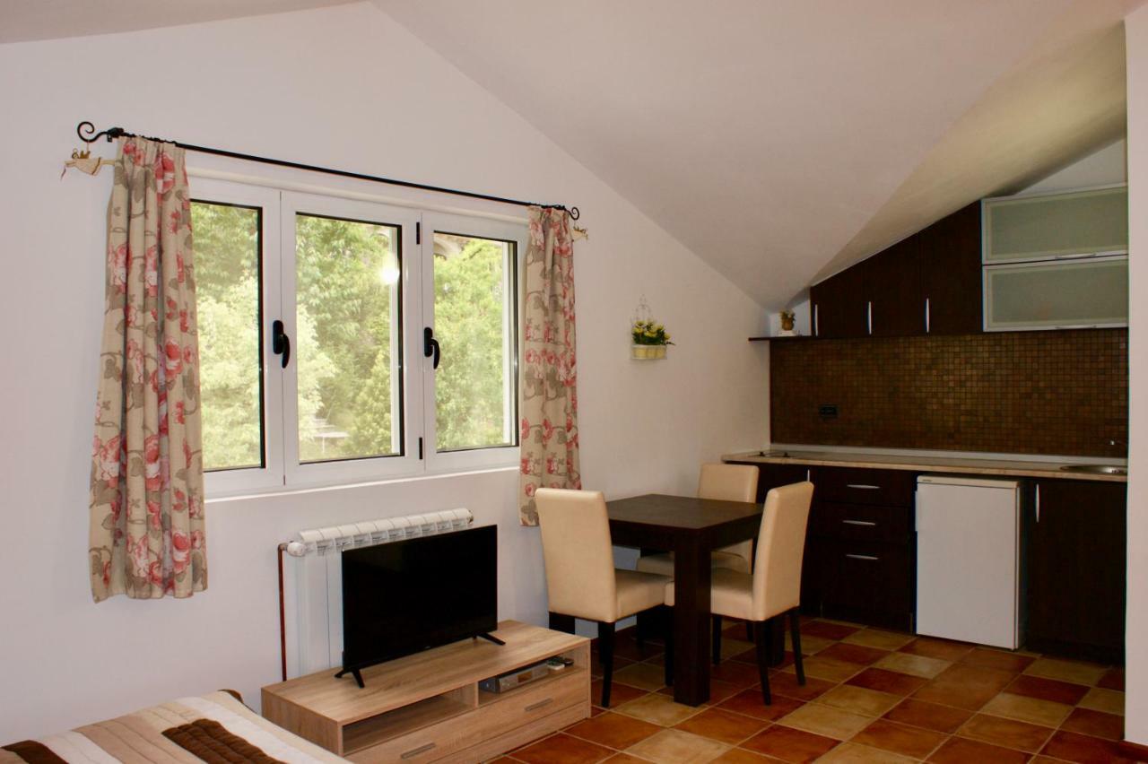 Studio Apartments Morinj Donji Morinj Exterior foto