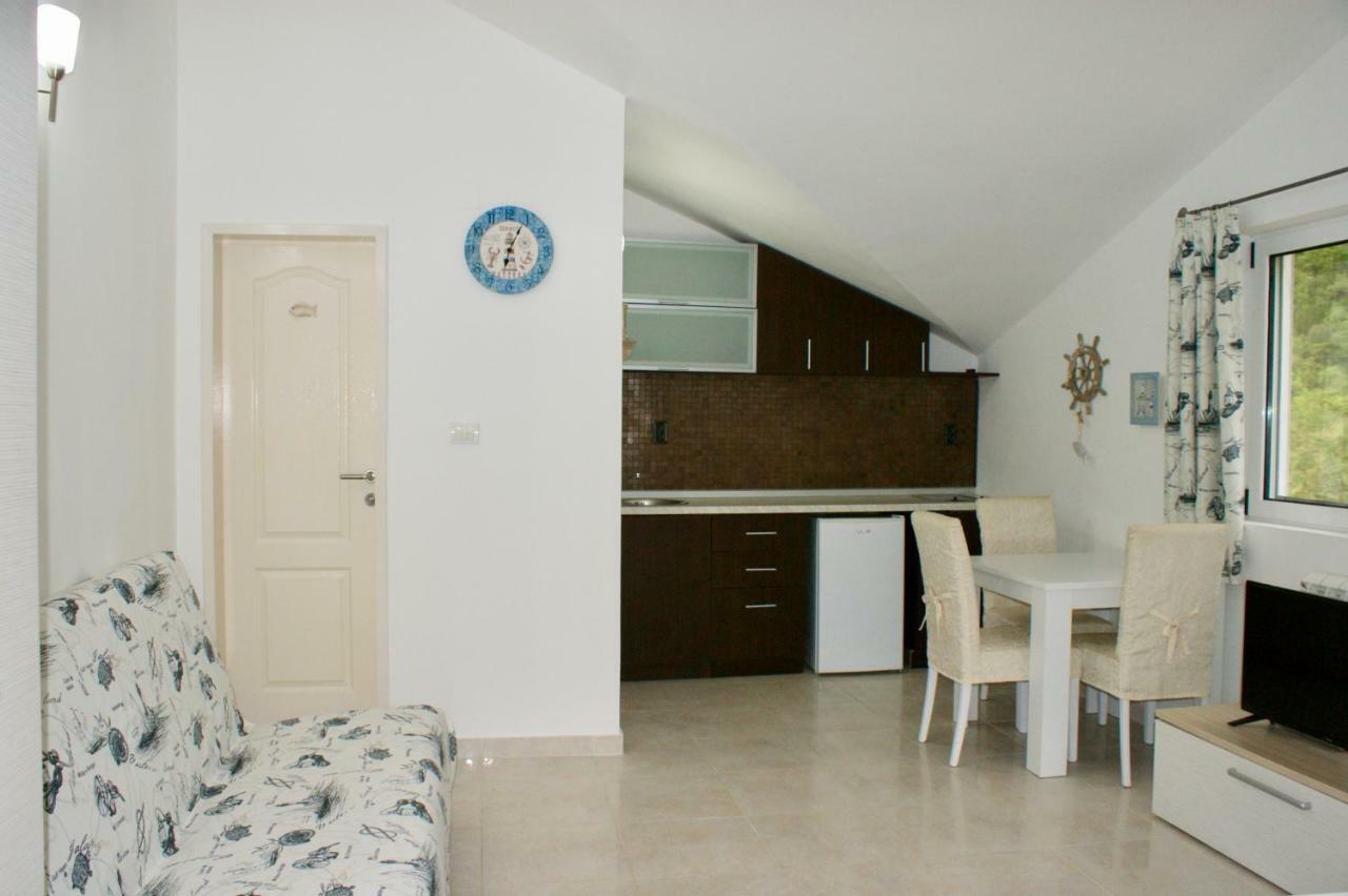 Studio Apartments Morinj Donji Morinj Exterior foto